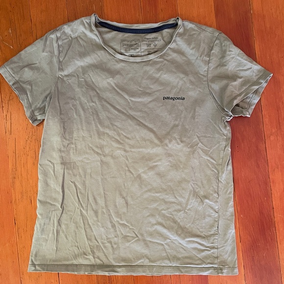 3/$20!! PATAGONIA P-6 MISSION ORGANIC T-SHIRT WOMEN'S - GREY/GREEN - Picture 2 of 5